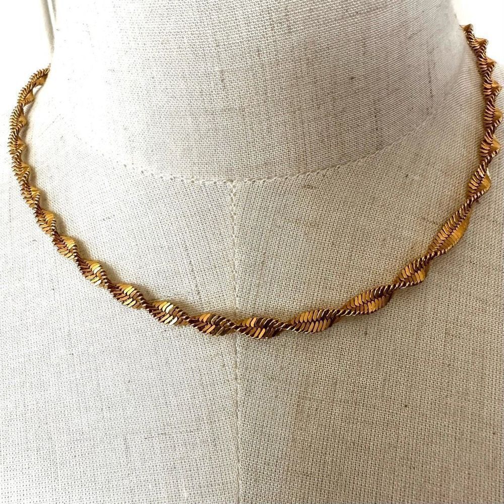 vintage Anne Klein gold tone twist necklace